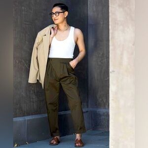 Arvinolano The Drop/ Women Size 5 - Olive Pleated Pants